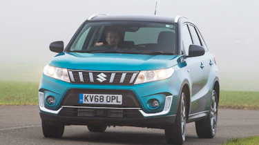 Suzuki Vitara - front