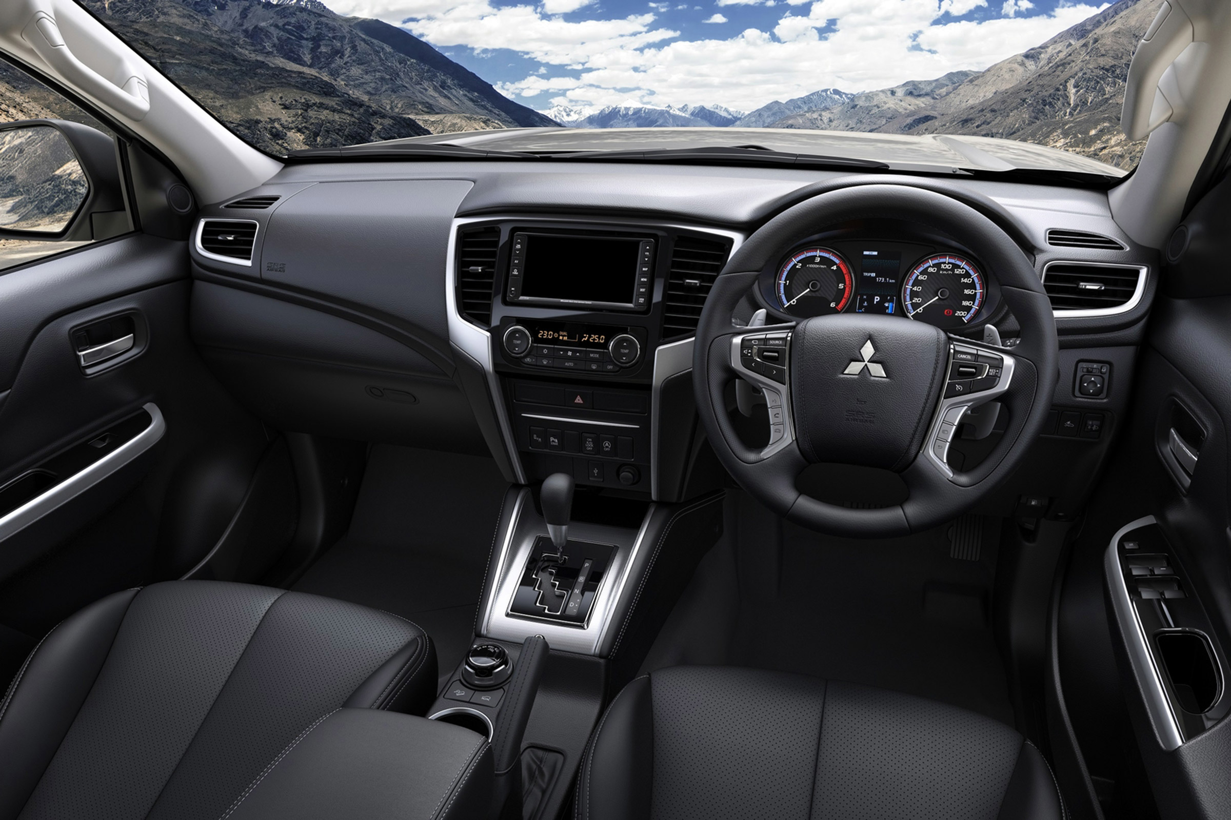 Mitsubishi L200 - dash