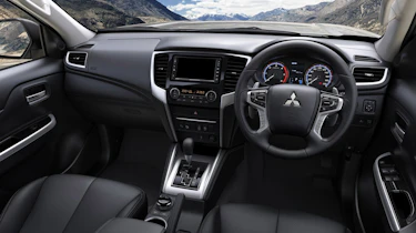 Mitsubishi L200 - dash