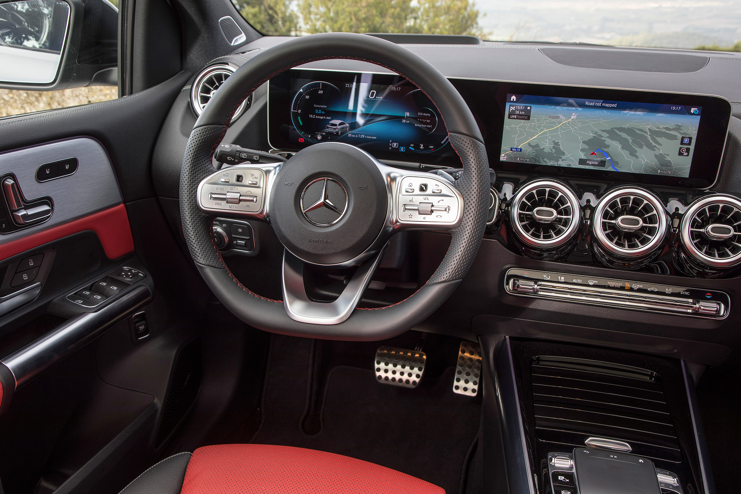 Mercedes B-Class - dash