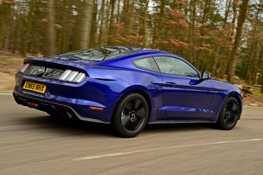 Used Ford Mustang - rear
