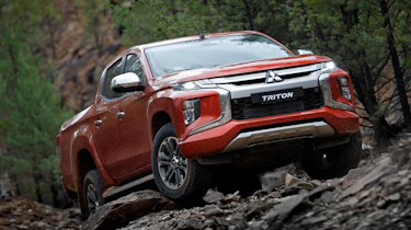Mitsubishi L200 - front