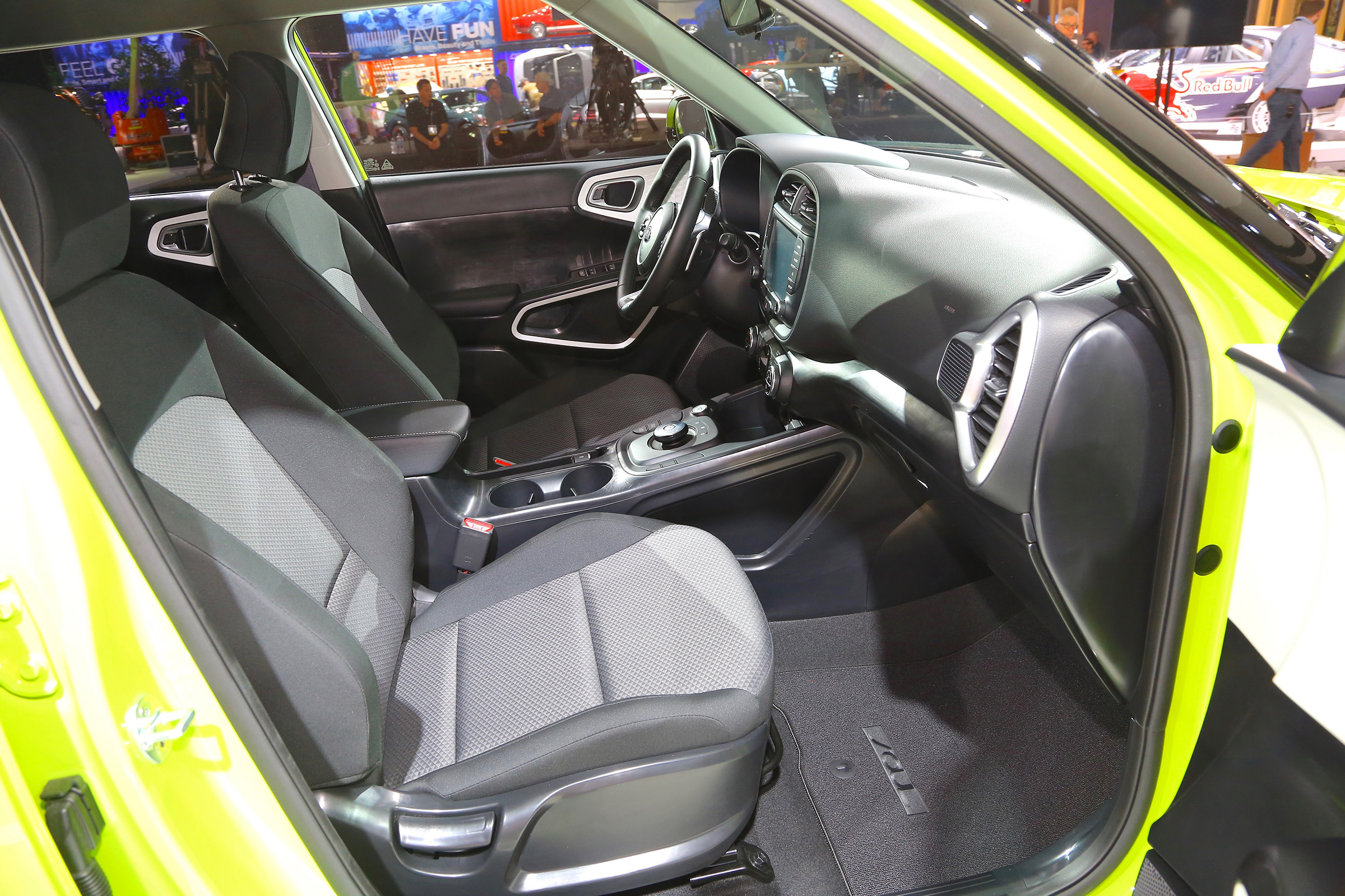 Kia Soul - LA Motor Show - interior