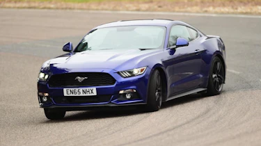 Used Ford Mustang - front cornering