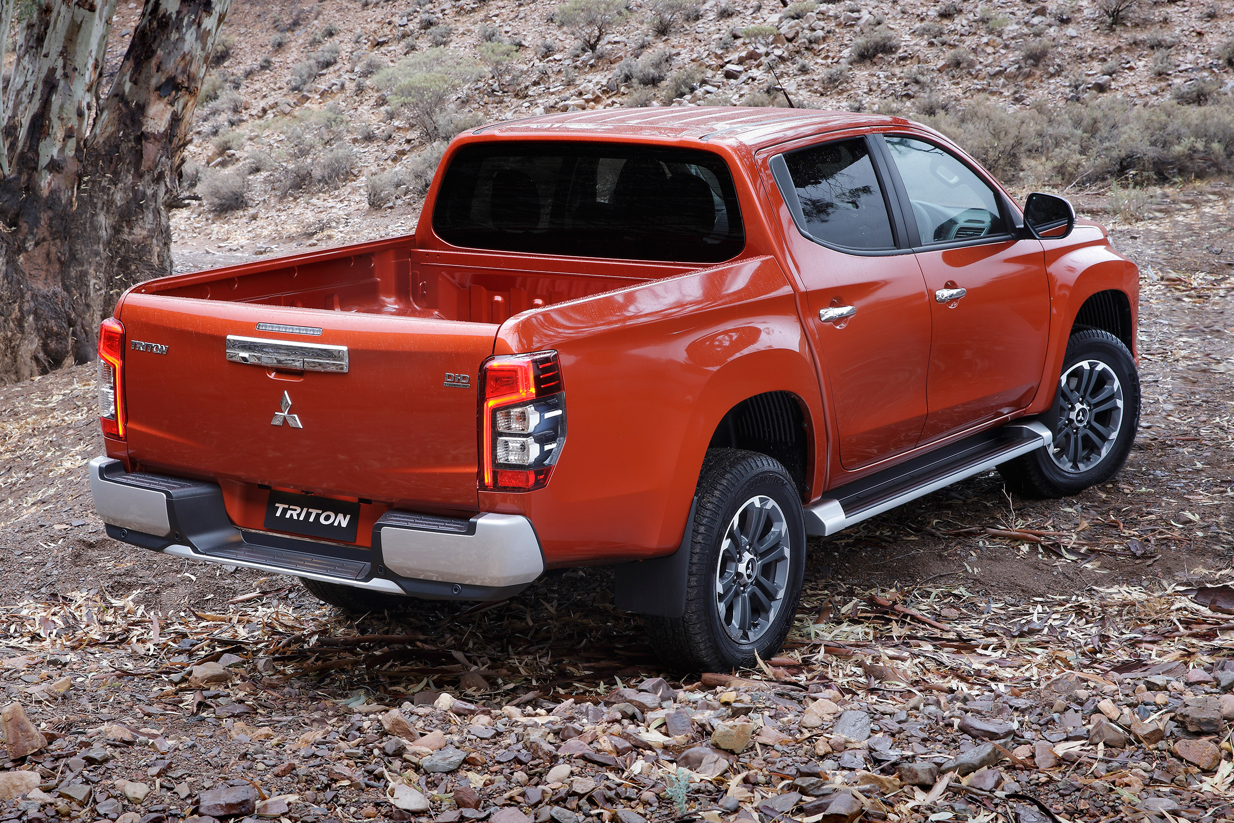 Mitsubishi L200 - rear
