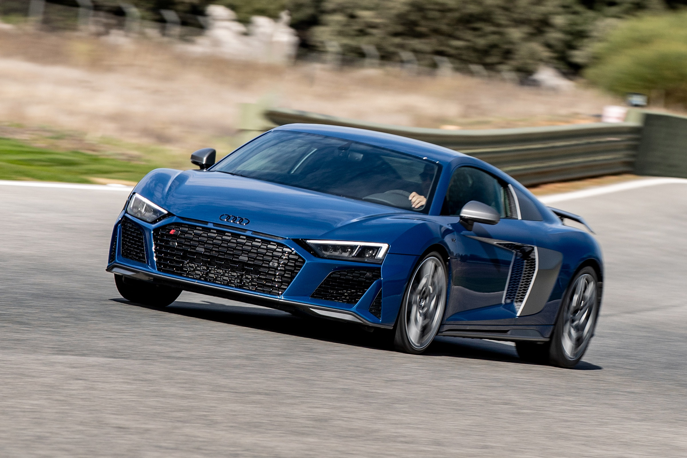 Audi R8 - front track