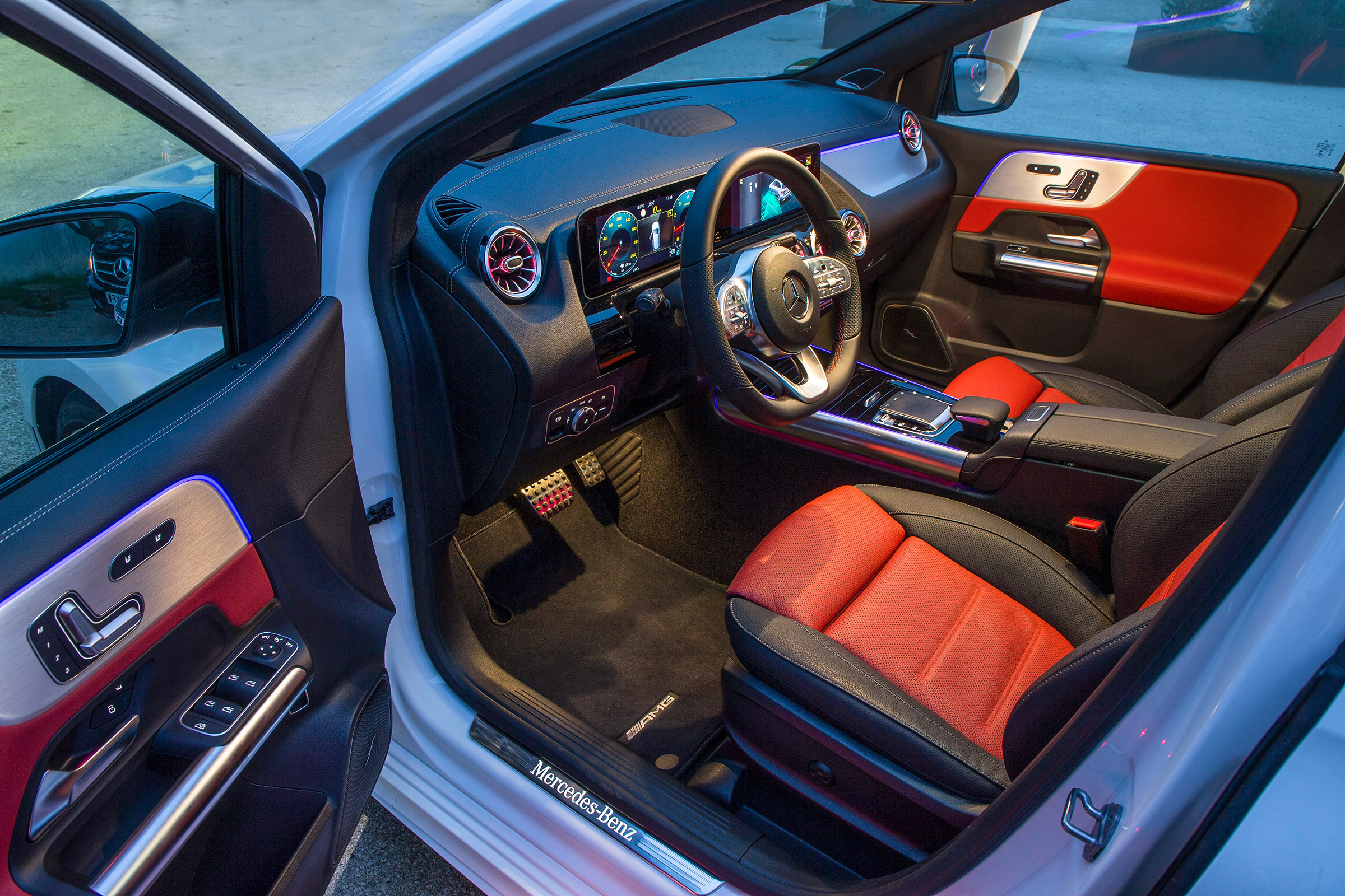 Mercedes B-Class - cabin