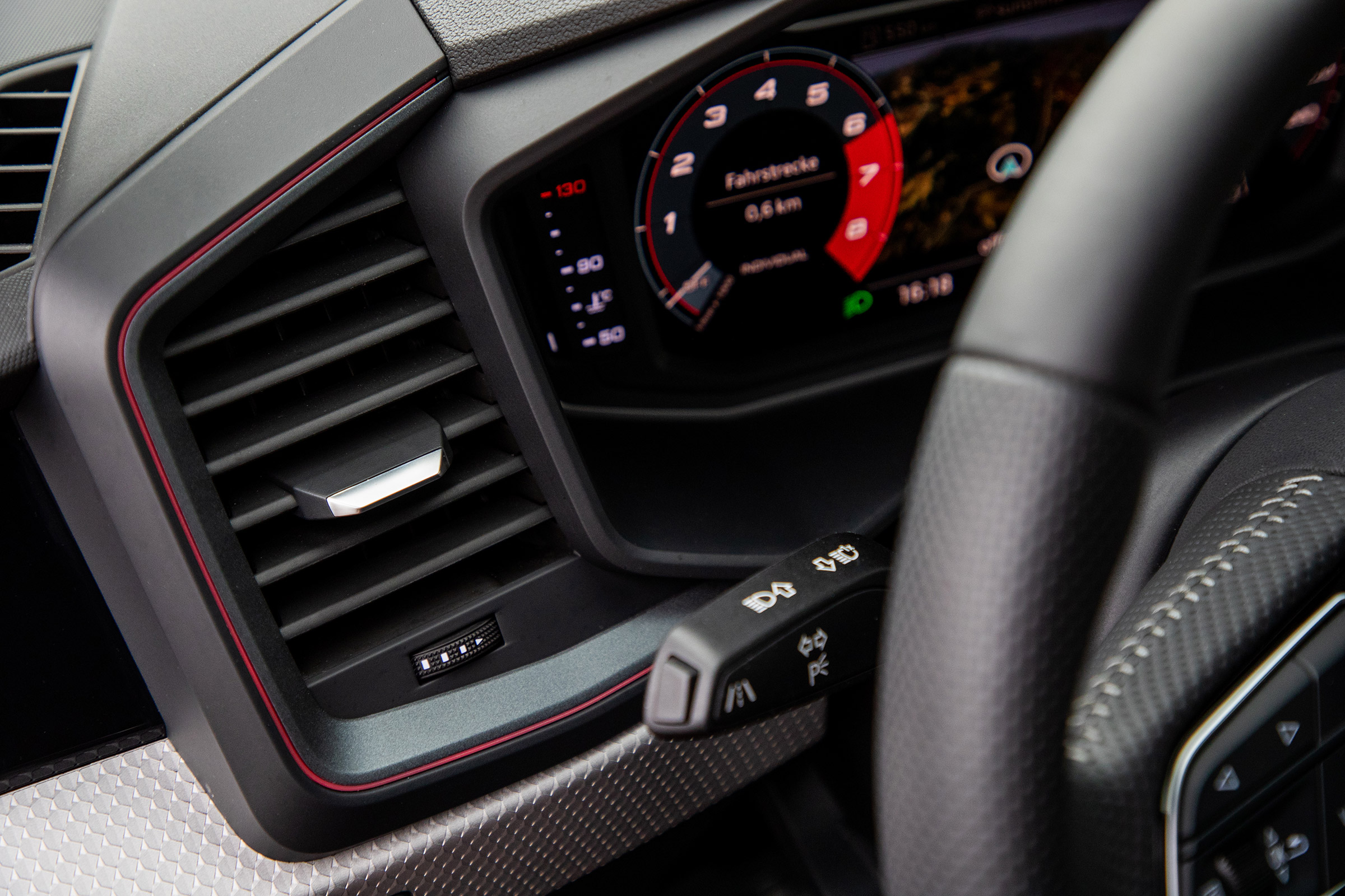 Audi A1 - dials