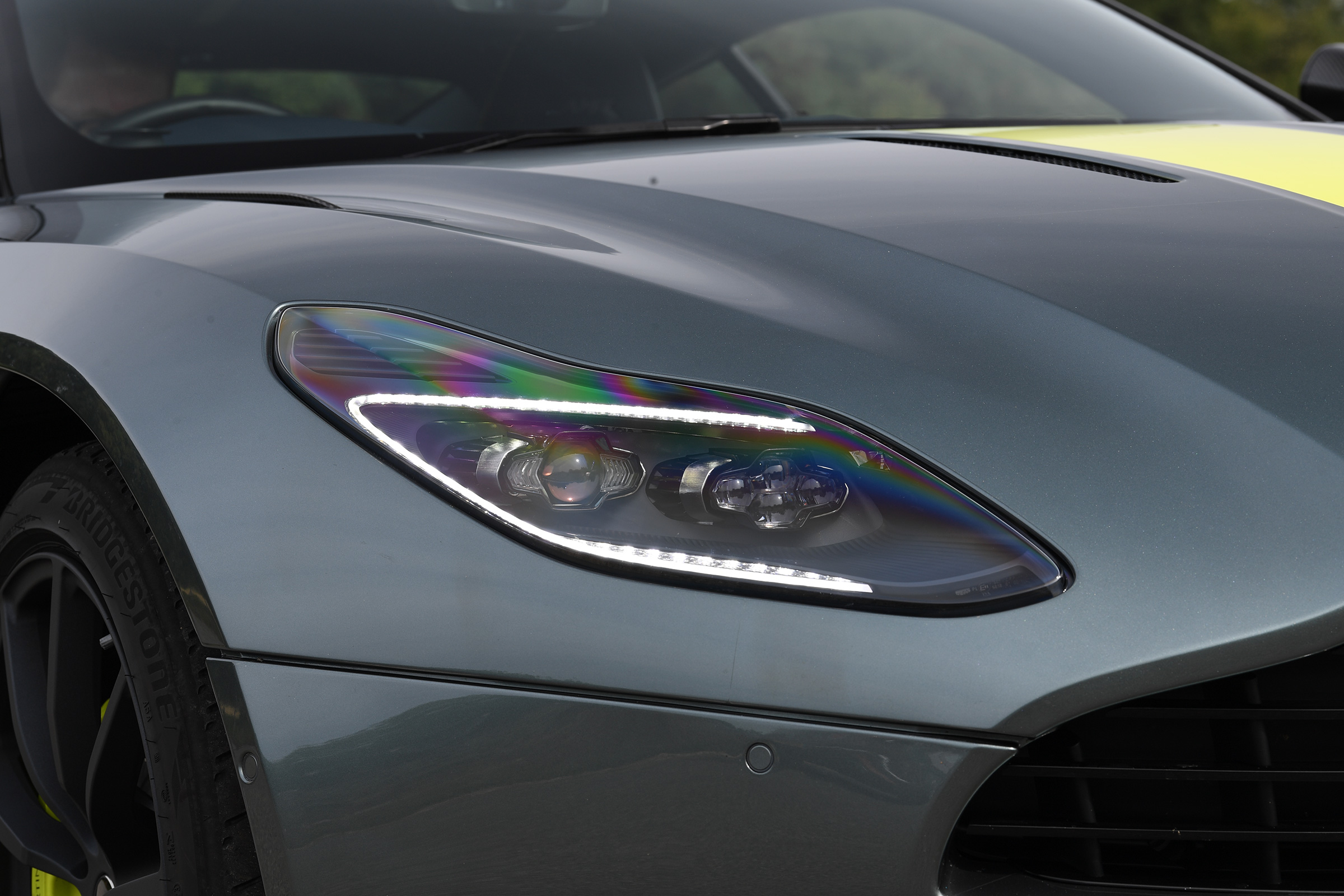 Aston Martin DB11 AMR  - headlights