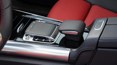 Mercedes B-Class - centre console