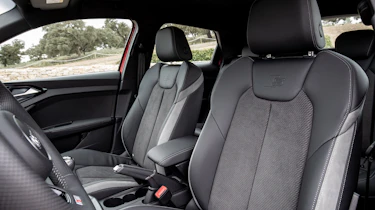 Audi A1 - front seats