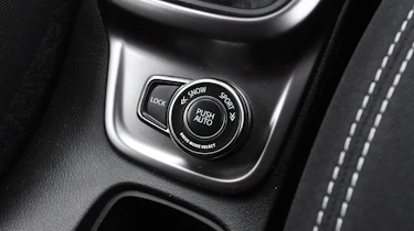 Suzuki Vitara - start/stop