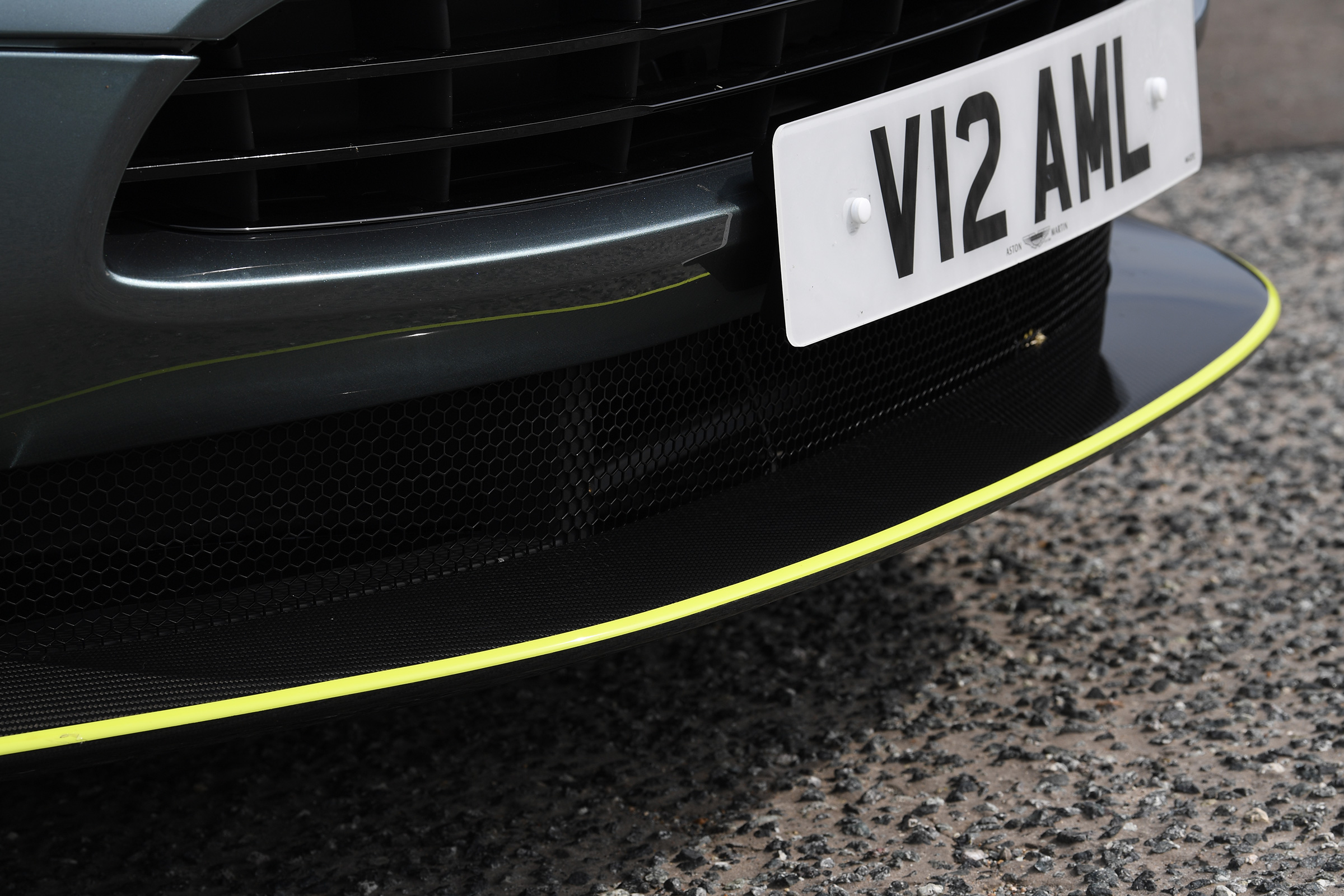 Aston Martin DB11 AMR  - splitter