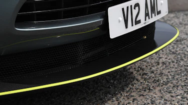 Aston Martin DB11 AMR - splitter