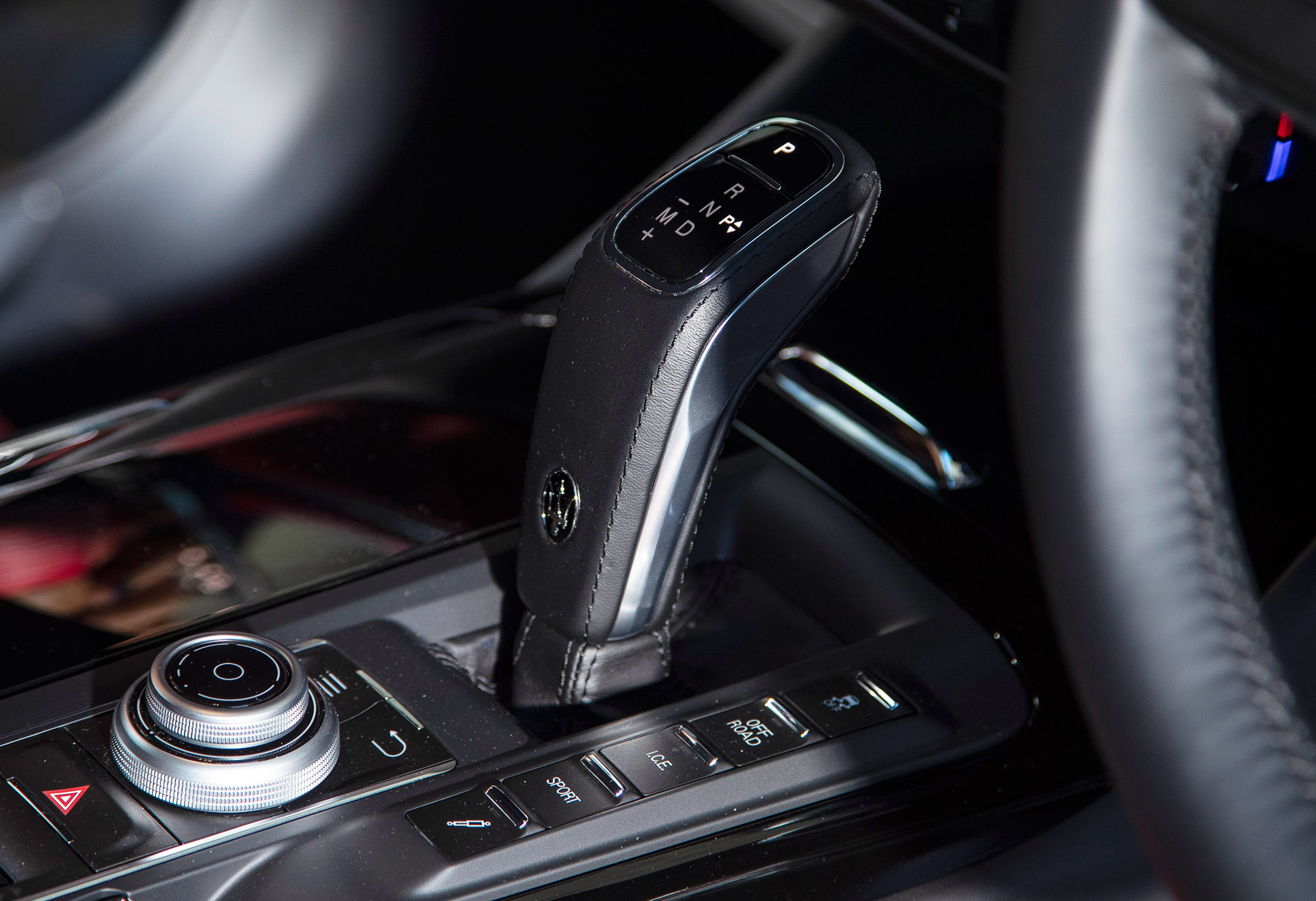 Maserati Levante GranLusso - transmission