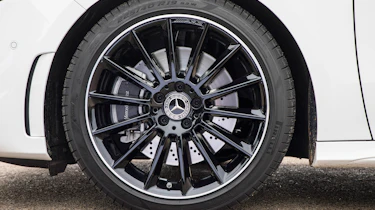 Mercedes B-Class - wheel