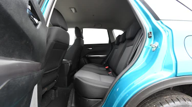 Suzuki Vitara - rear seats