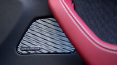 Maserati Levante GranLusso - speaker