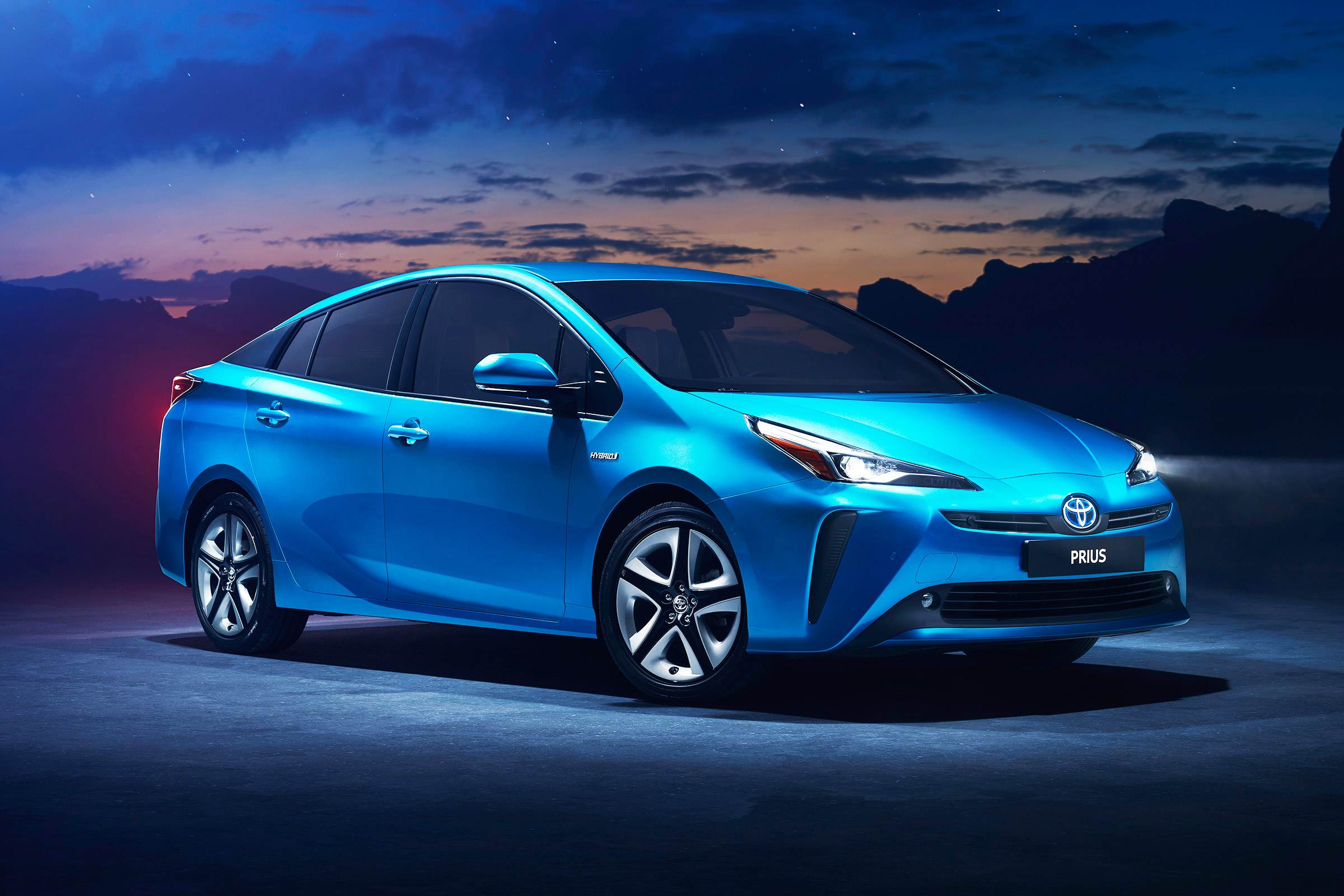 Toyota Prius - front