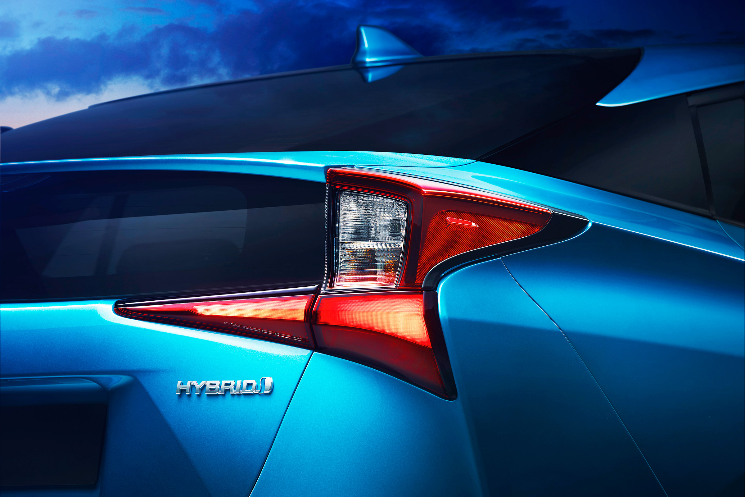 Toyota Prius - rear badge