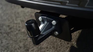 Mercedes X 250 d - towbar