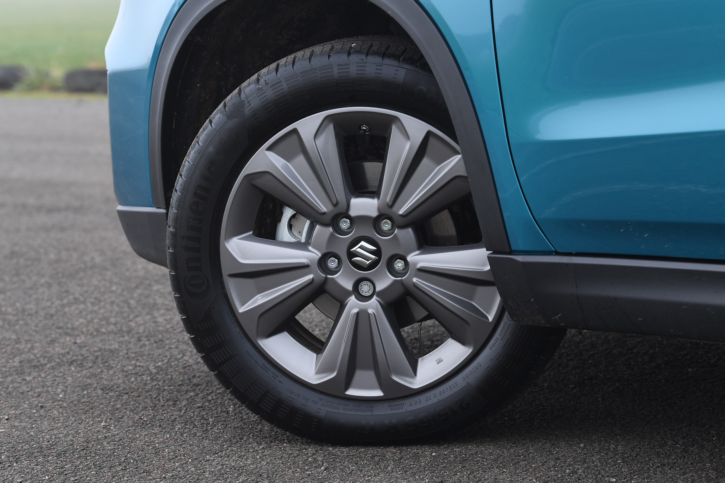 Suzuki Vitara - wheel