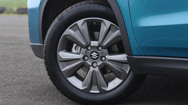 Suzuki Vitara - wheel