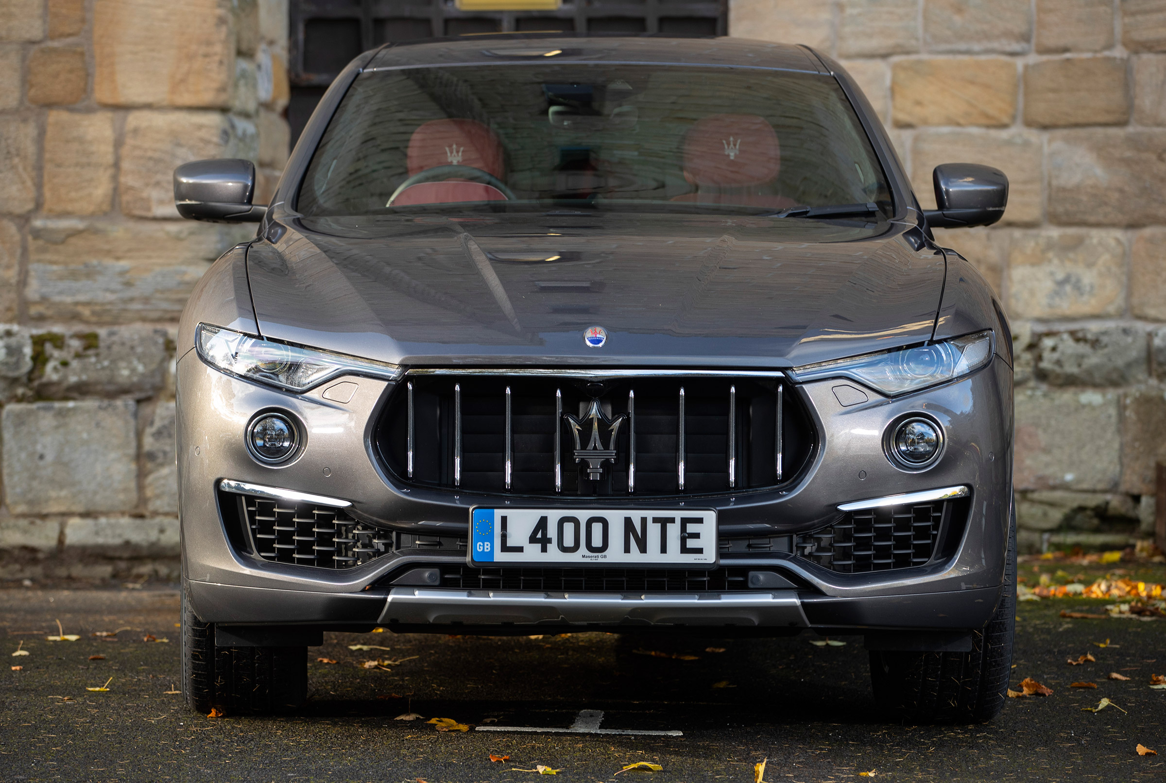 Maserati Levante GranLusso - full front