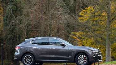 Maserati Levante GranLusso - side