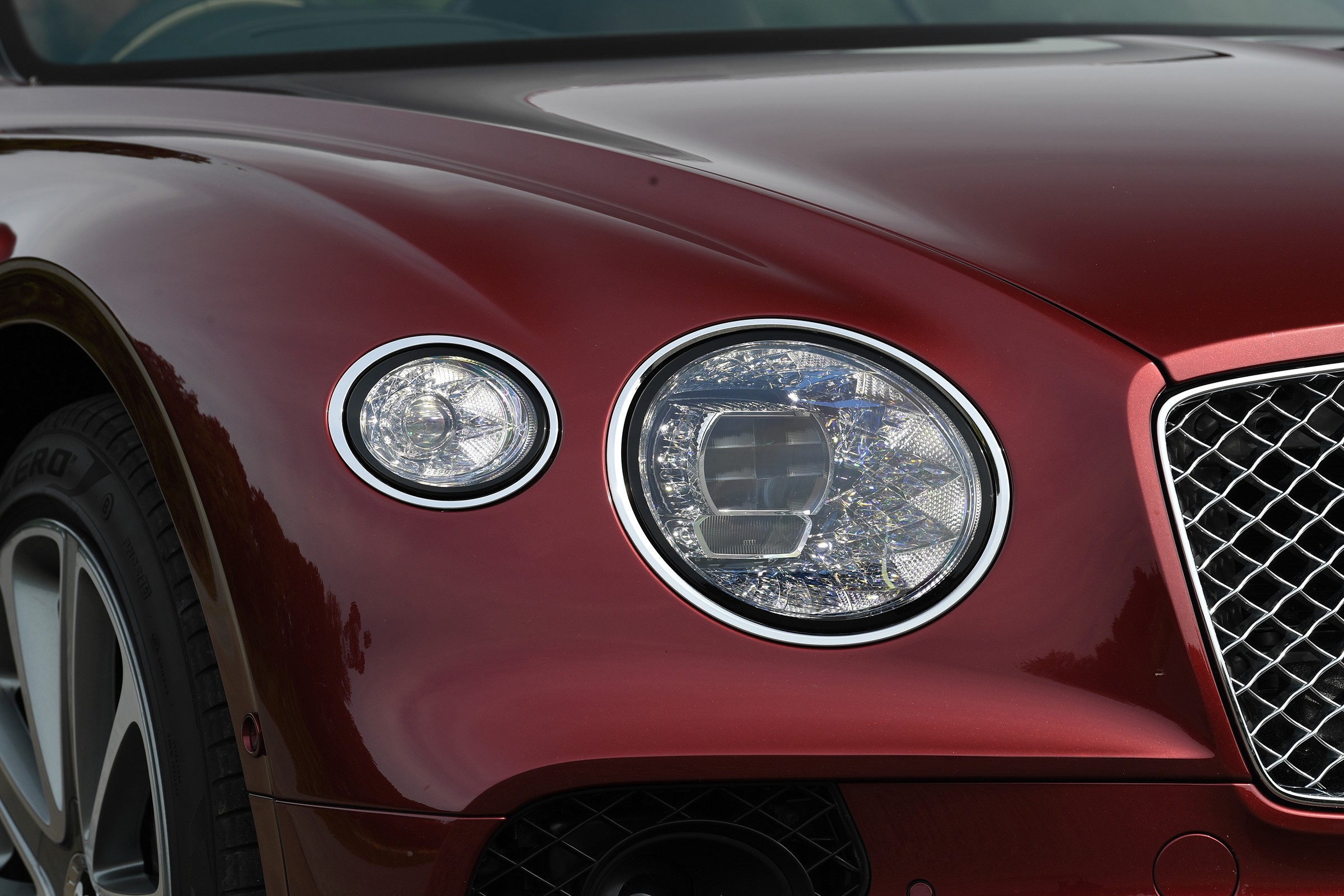 Bentley Continental GT - headlight