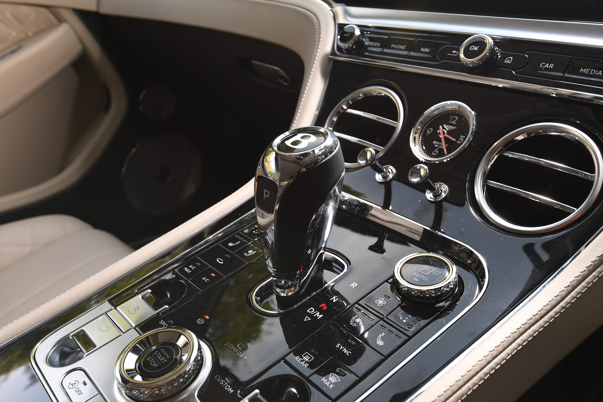 Bentley Continental GT - gearstick