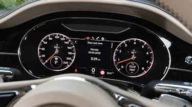 Bentley Continental GT - instruments