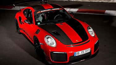 Porsche 911 GT2 RS MR front 3/4