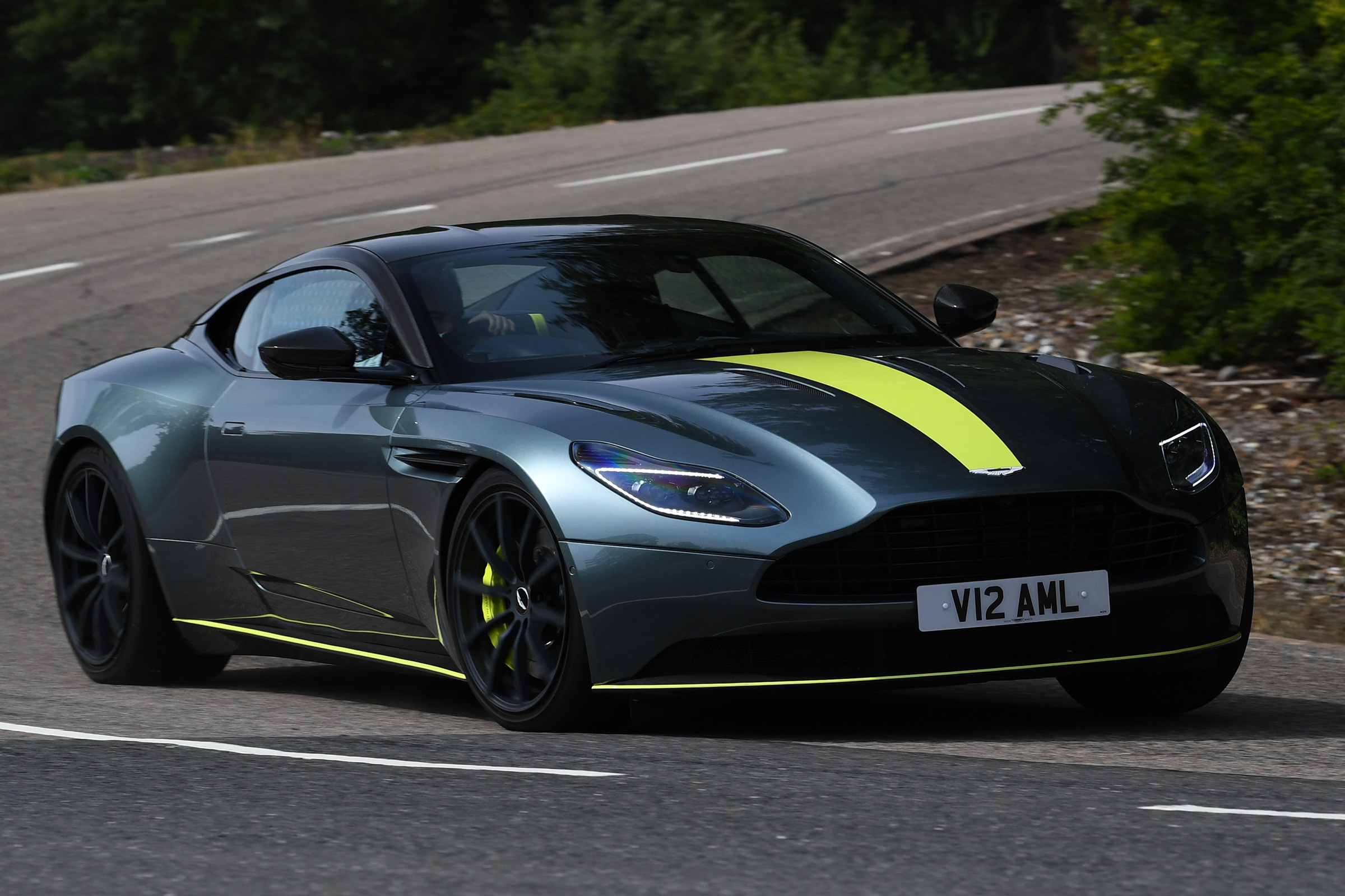 Aston Martin DB11 AMR - front cornering