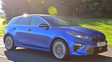 kia ceed tracking front