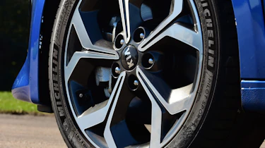kia ceed alloy wheel