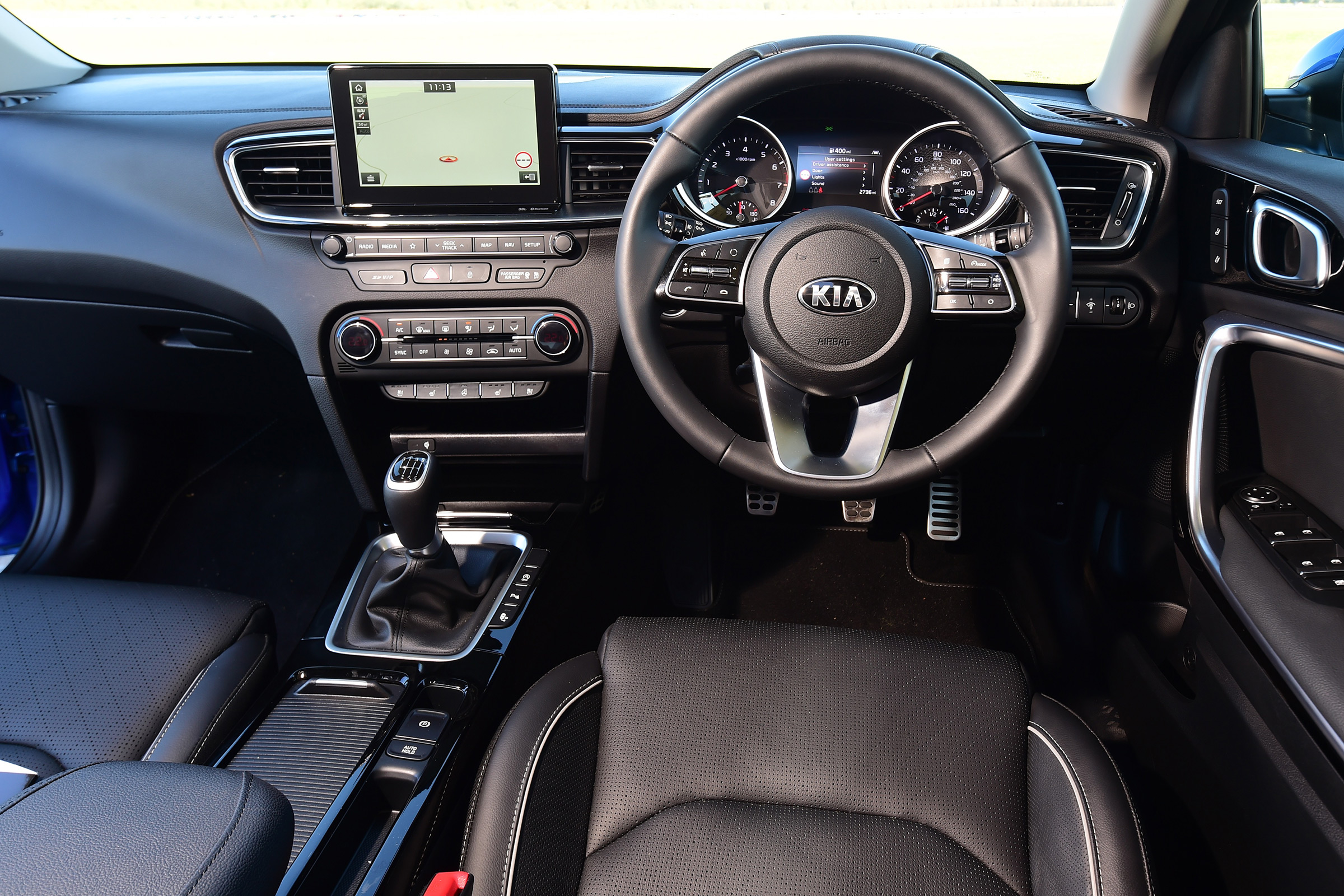 kia ceed interior