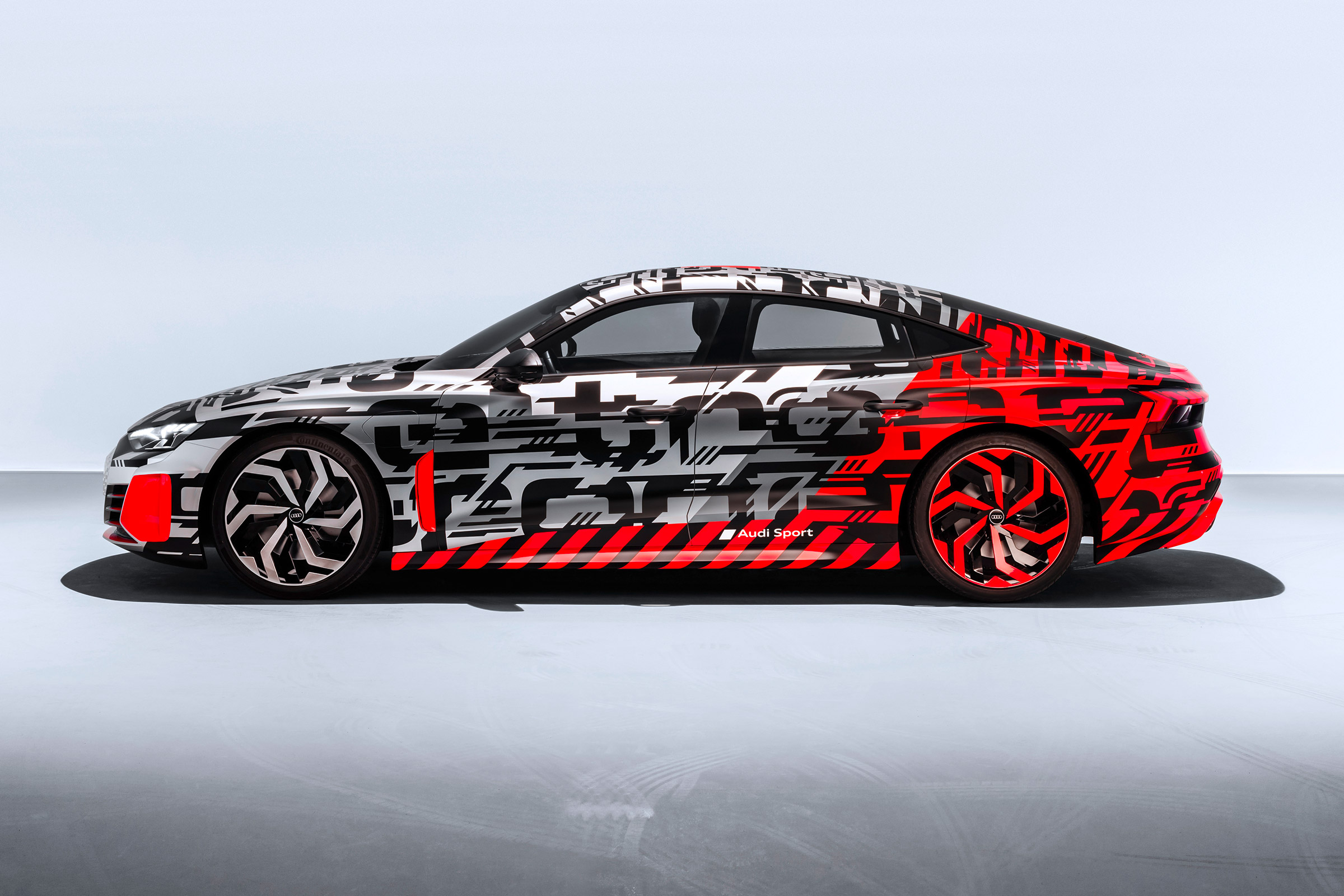 Audi e-tron GT concept side profile