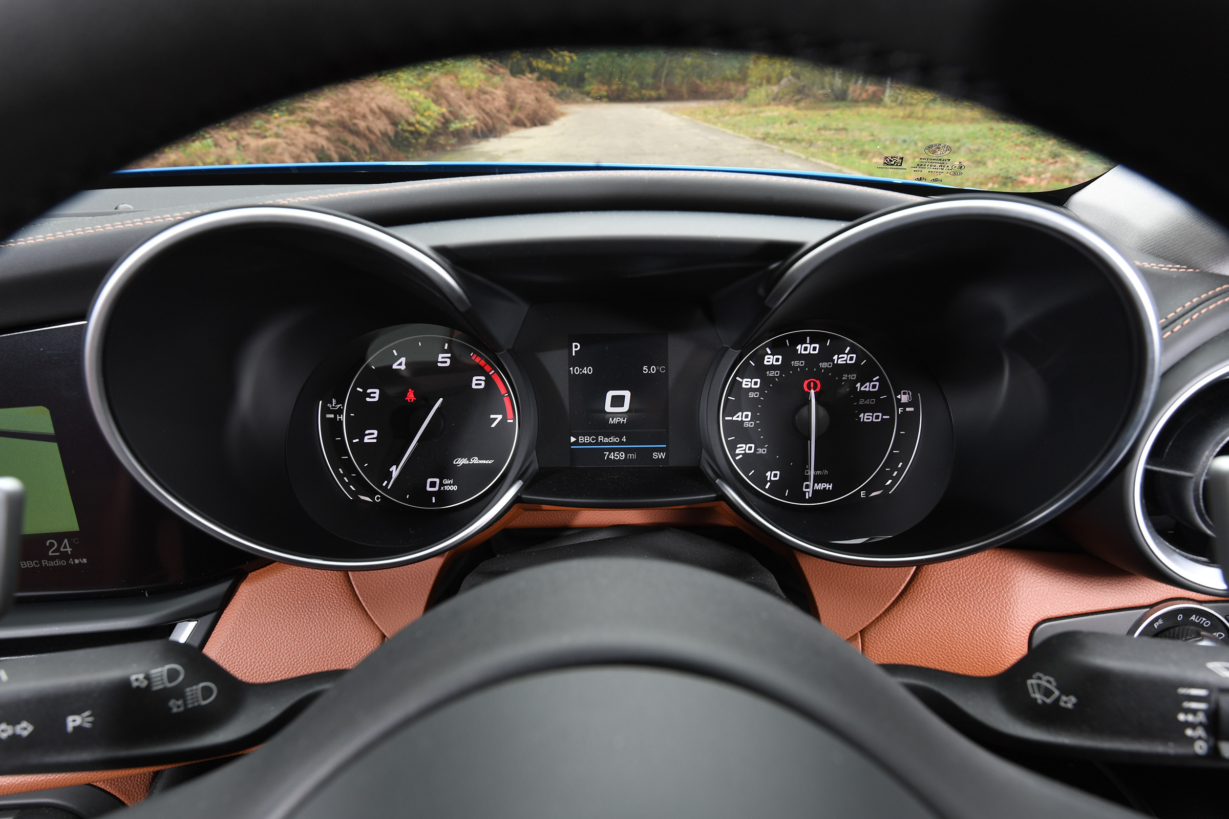 alfa romeo giulia dash