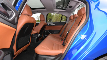alfa romeo giulia rear seats legroom
