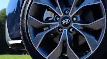 hyundai i30 alloy wheel