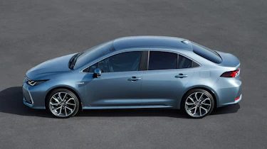 Toyota Corolla Saloon - side