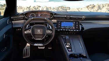 Peugeot 508 SW estate cabin