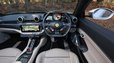 Ferrari Portofino - interior