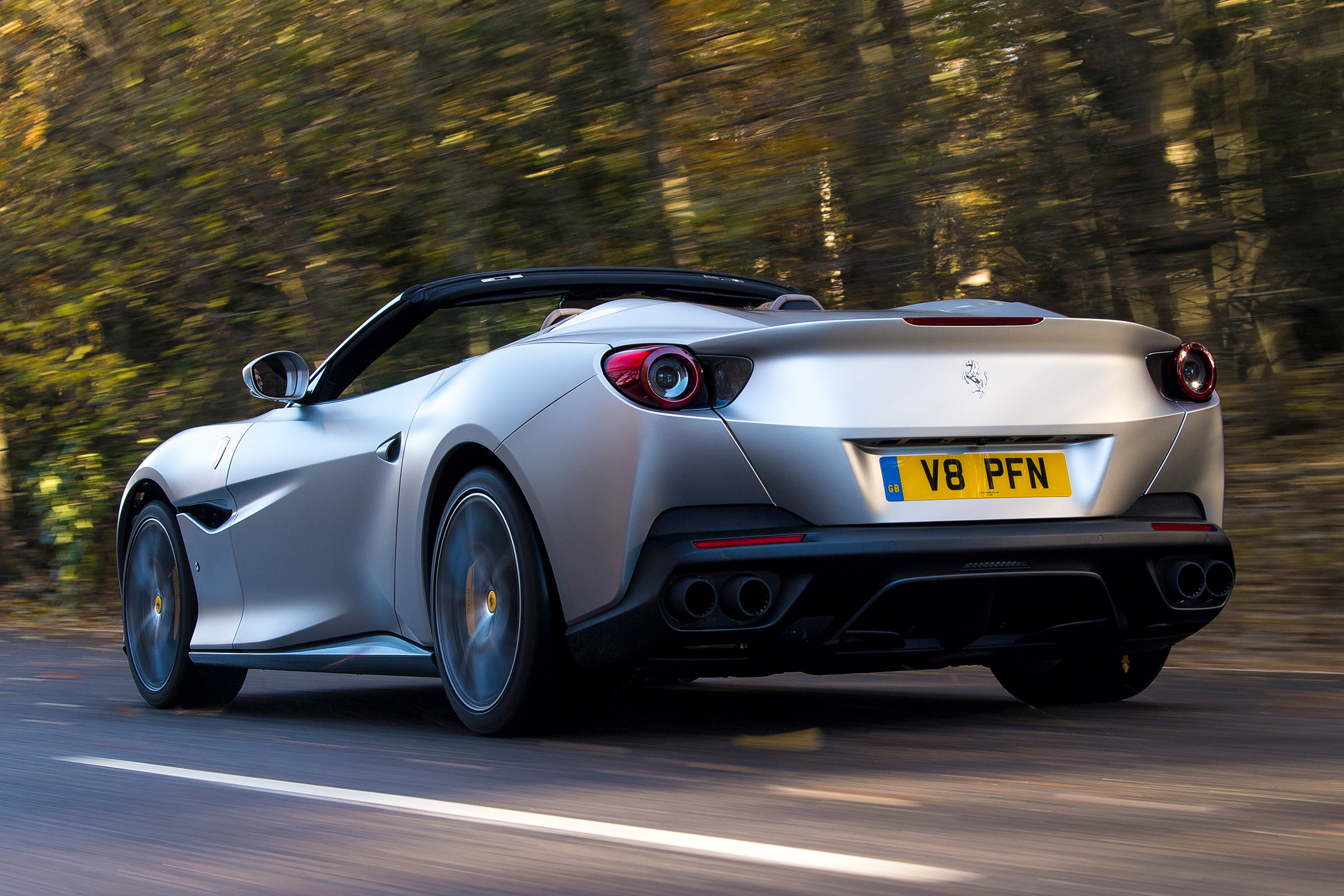 Ferrari Portofino - rear tracking