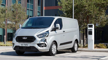 Ford Transit Custom PHEV - charging