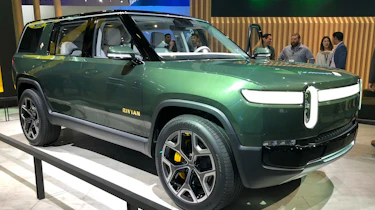 Rivian R1S - LA Motor Show - static front