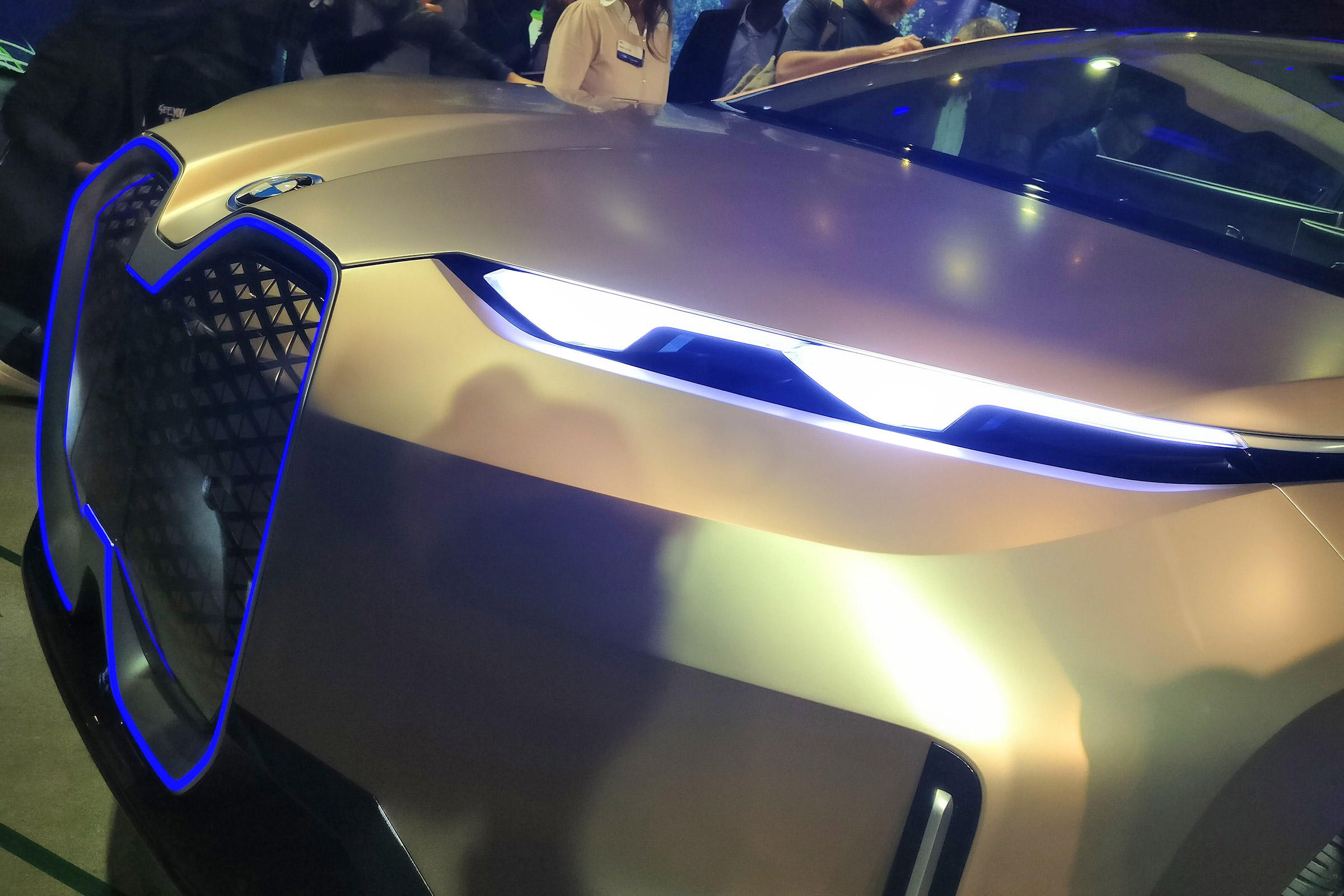 bmw vision inext headlight