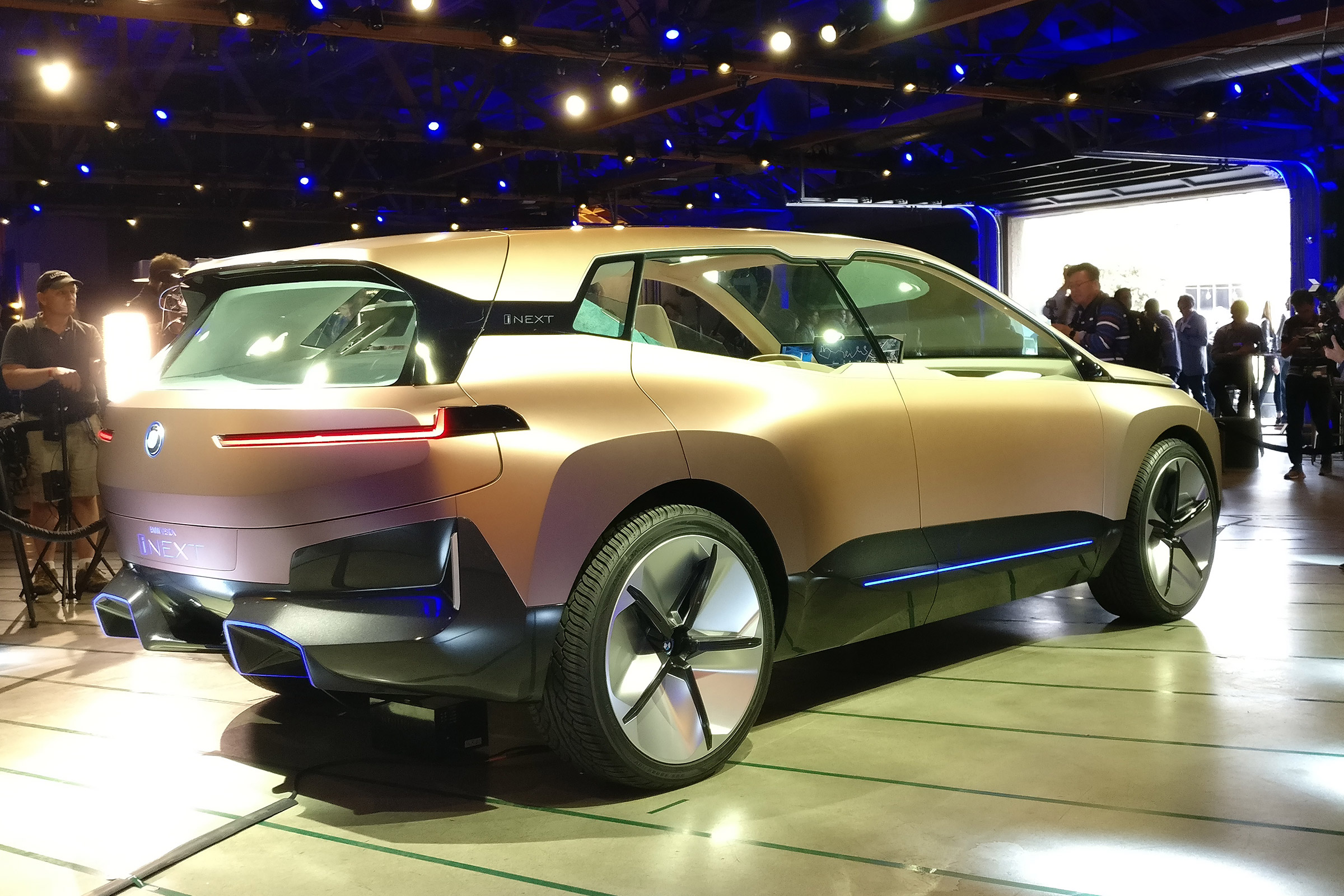 BMW Vision iNEXT -  LA Motor Show - rear