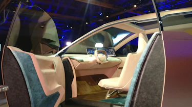 BMW Vision iNEXT - LA Motor Show - interior